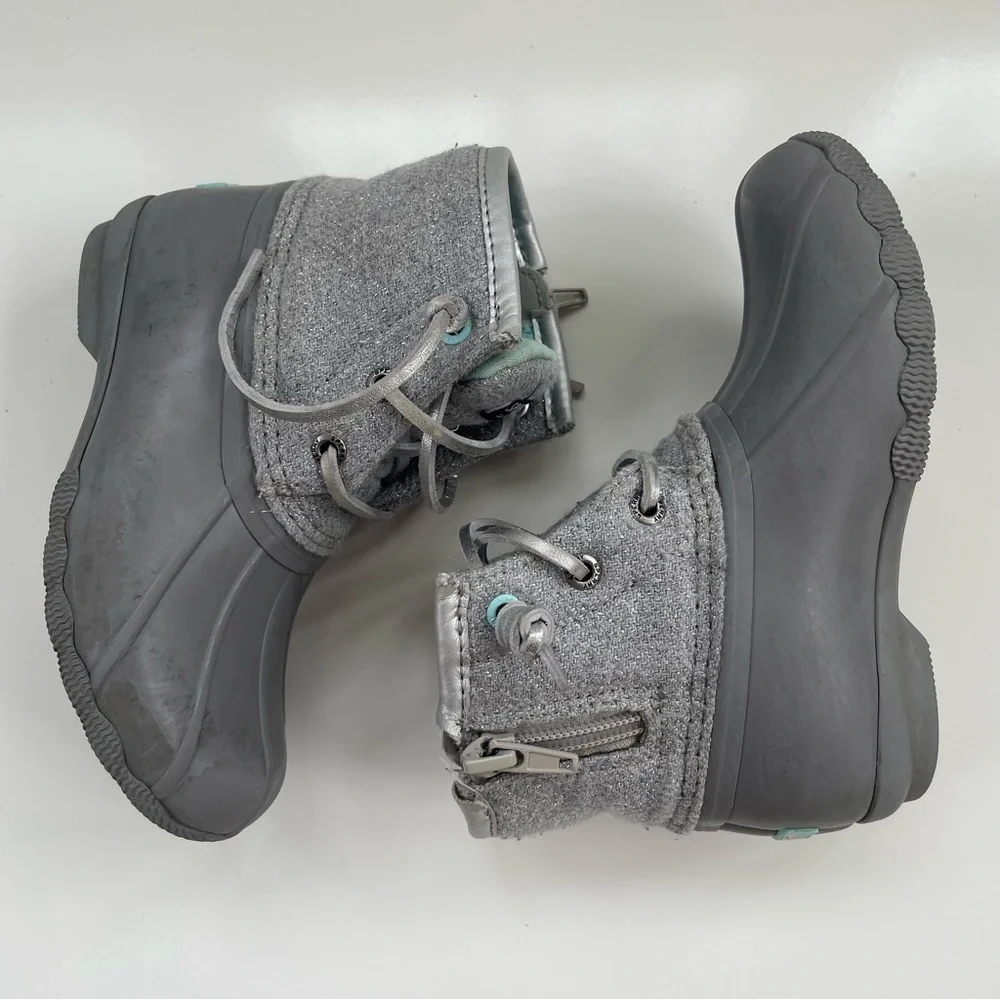 Sperry Top-Sider Kids Glitter Grey Gray Silver Saltwater Duck Boots Size 10